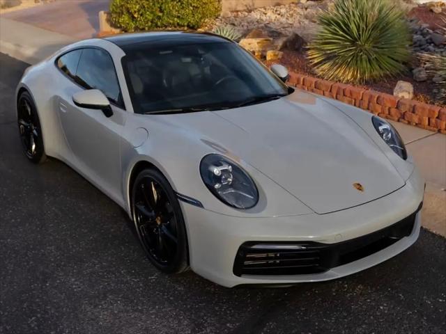 2022 Porsche 911 Carrera