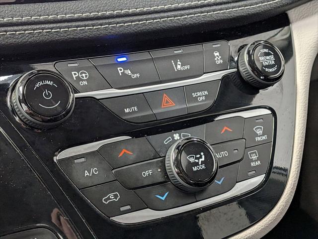 2023 Chrysler Pacifica Hybrid Touring L
