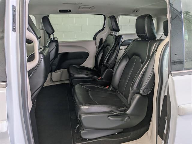 2023 Chrysler Pacifica Hybrid Touring L