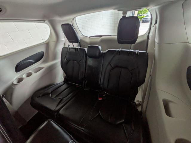 2023 Chrysler Pacifica Hybrid Touring L