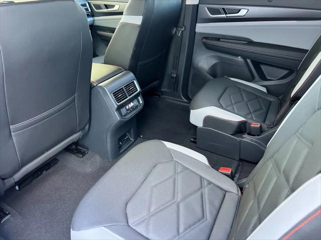 2026 Volkswagen Atlas Peak Edition