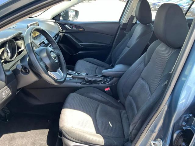 2016 Mazda Mazda3 i Sport