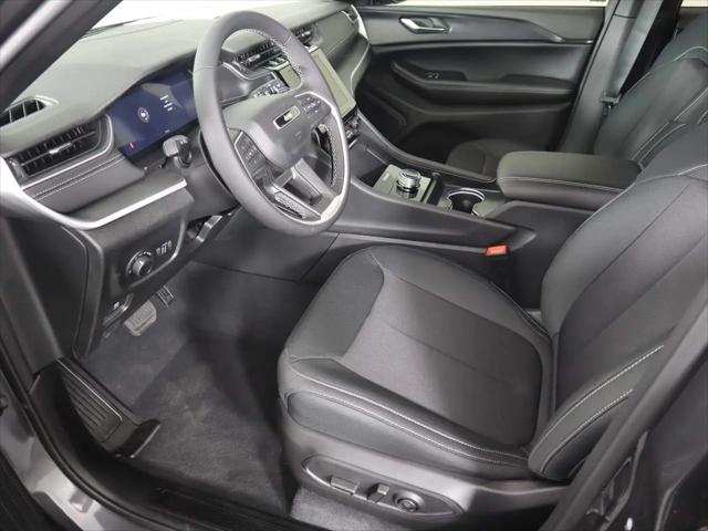 2026 Jeep Grand Cherokee Laredo 4x4