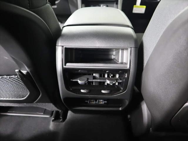 2026 Jeep Grand Cherokee Laredo 4x4