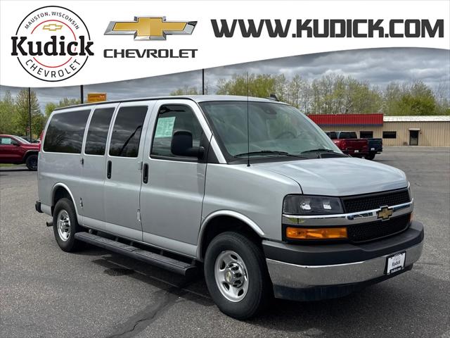 2025 Chevrolet Express Passenger RWD 2500 Regular Wheelbase LT for sale in Mauston, WI
