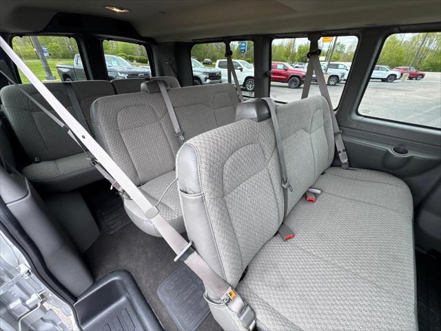 2025 Chevrolet Express Passenger RWD 2500 Regular Wheelbase LT