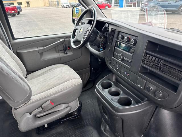 2022 Chevrolet Express 3500