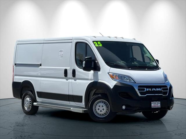 2025 Ram ProMaster 2500 Cargo Van Tradesman Low Roof 136" WB w/Pass Seat