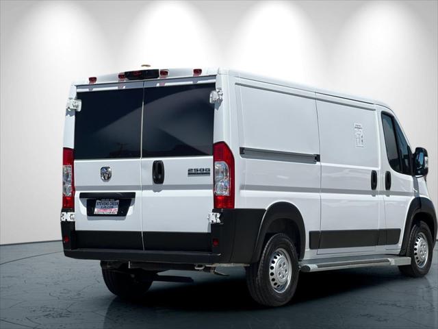 2025 Ram ProMaster 2500 Cargo Van Tradesman Low Roof 136" WB w/Pass Seat