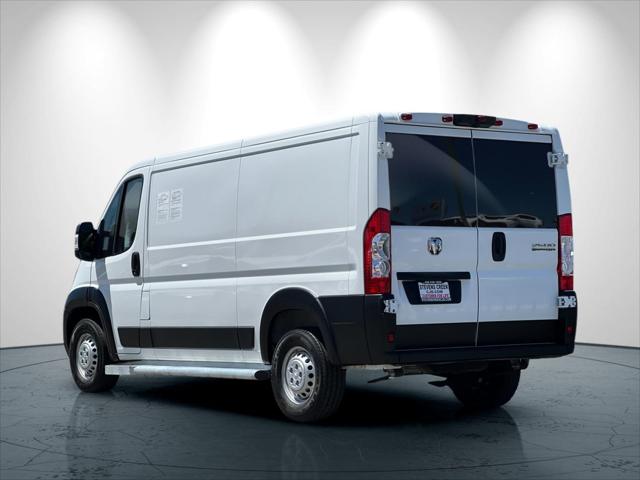 2025 Ram ProMaster 2500 Cargo Van Tradesman Low Roof 136" WB w/Pass Seat