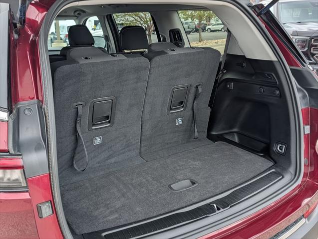2023 Jeep Grand Cherokee L Laredo 4x4