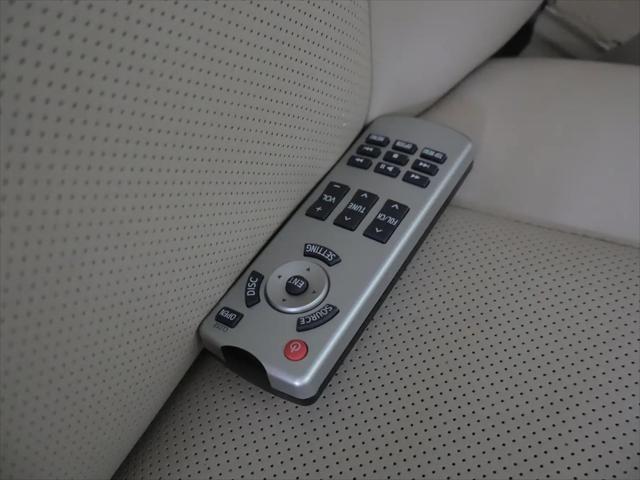2013 Toyota Land Cruiser V8