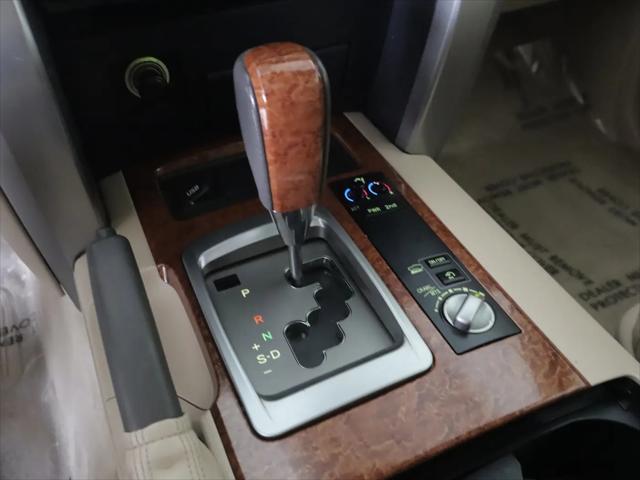 2013 Toyota Land Cruiser V8