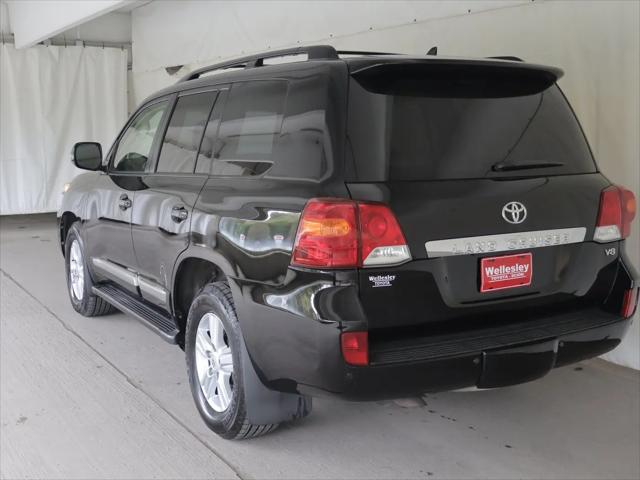 2013 Toyota Land Cruiser V8