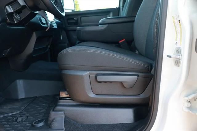 2026 Ram 3500 Tradesman Crew Cab 4x4 8 Box