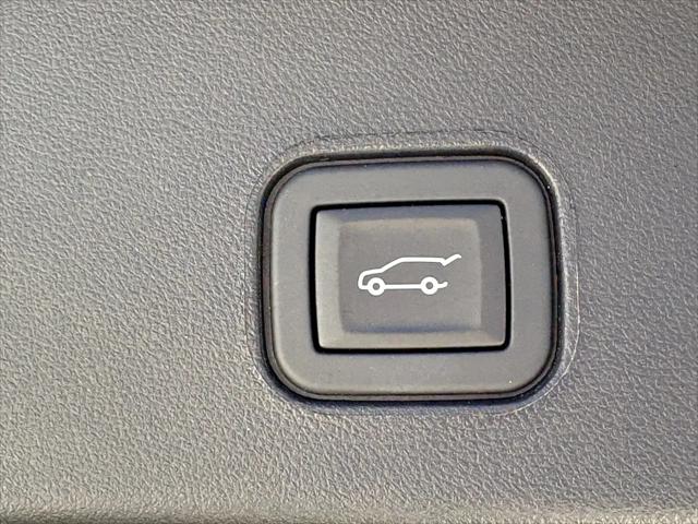 2024 Cadillac iQ Sport w/1SK