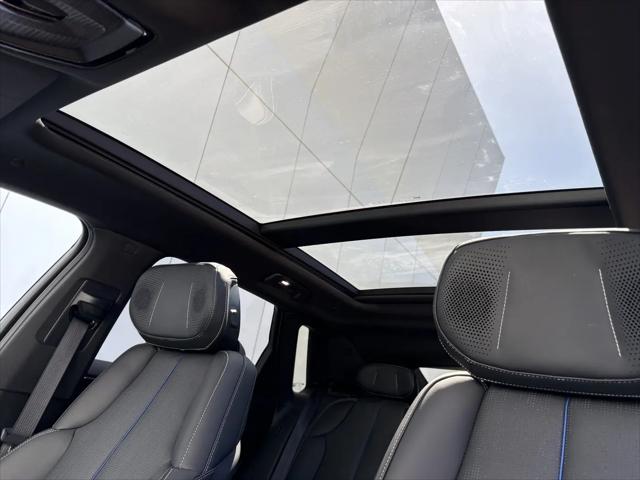 2024 Cadillac iQ Sport w/1SK