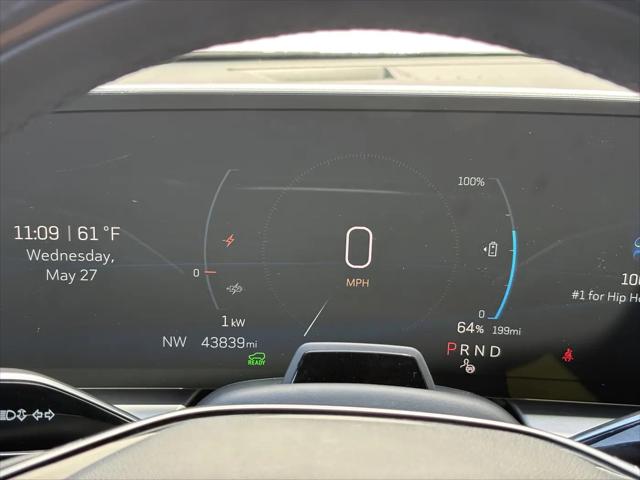 2024 Cadillac iQ Sport w/1SK