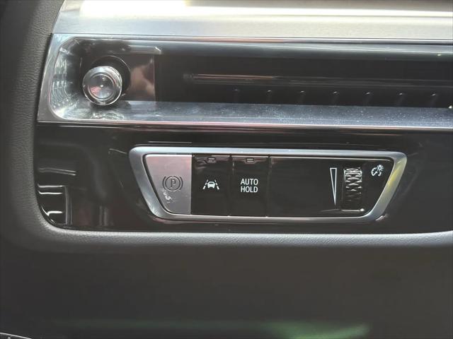 2024 Cadillac iQ Sport w/1SK