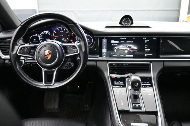 2017 Porsche Panamera 4S
