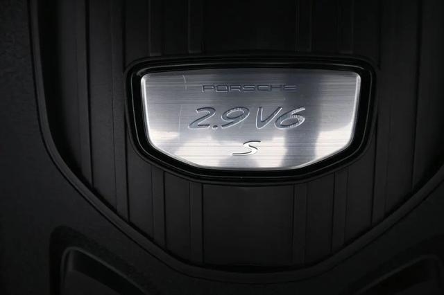 2017 Porsche Panamera 4S