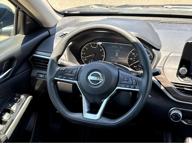 2023 Nissan Altima SV FWD