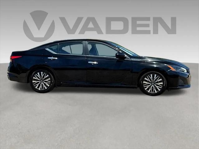 2023 Nissan Altima SV FWD