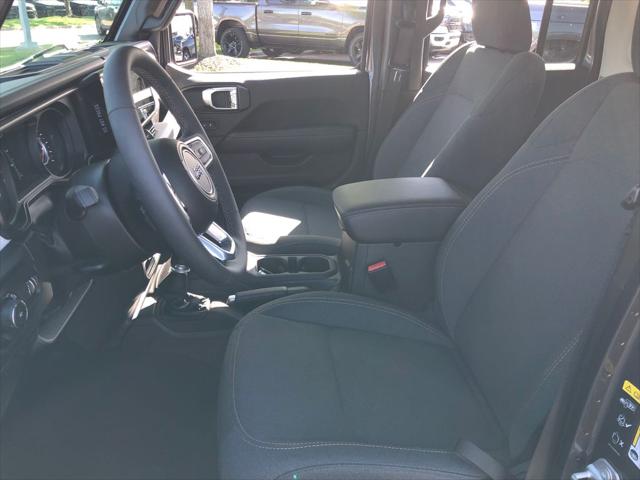 2025 Jeep Wrangler 4-Door Sahara 4x4