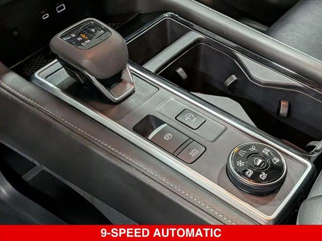 2024 Nissan Pathfinder SL 4WD