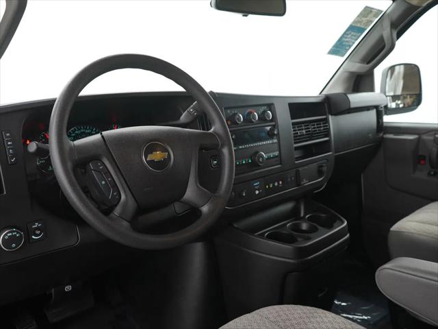 2025 Chevrolet Express Passenger RWD 3500 Extended Wheelbase LT