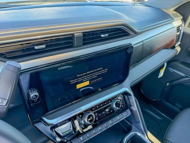 2026 GMC Sierra 2500HD Crew Cab, Standard Bed, Denali, 4WD