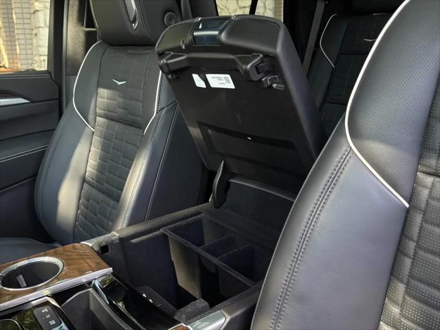 2025 Cadillac Escalade Sport Platinum