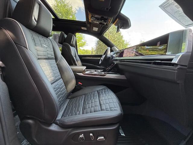 2025 Cadillac Escalade Sport Platinum
