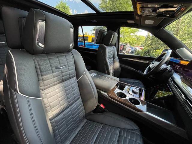 2025 Cadillac Escalade Sport Platinum