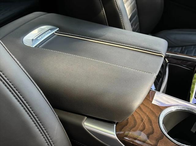 2025 Cadillac Escalade Sport Platinum