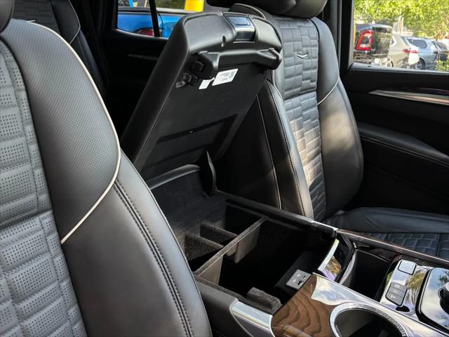 2025 Cadillac Escalade Sport Platinum