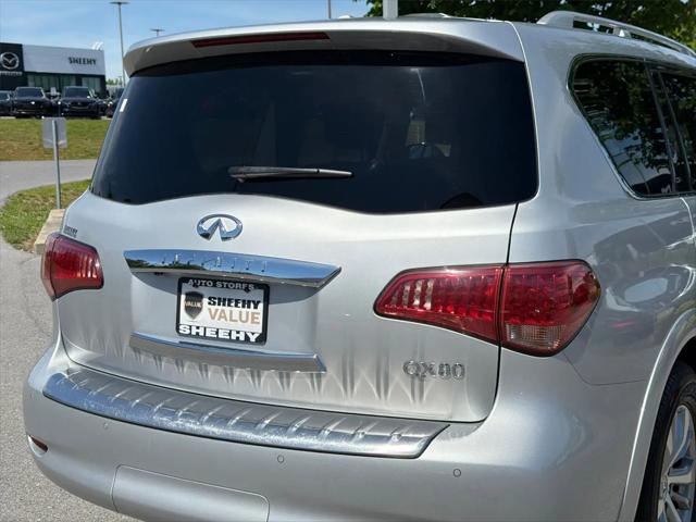 2017 INFINITI QX80 Standard