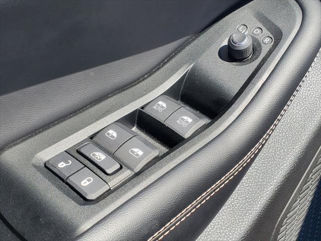 2025 Jeep Grand Cherokee L Laredo 4x4