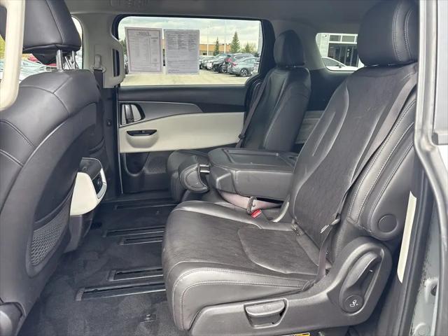 2023 Kia Carnival MPV LX Seat Package
