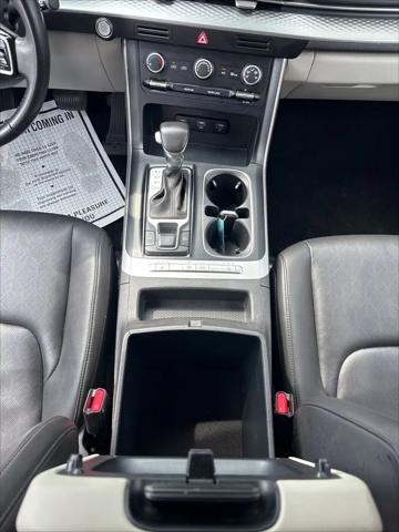 2023 Kia Carnival MPV LX Seat Package