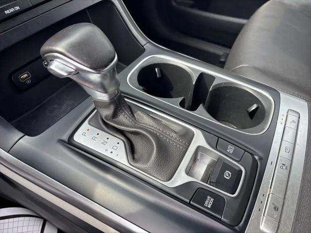 2023 Kia Carnival MPV LX Seat Package