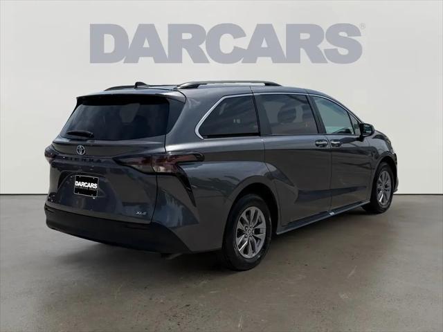 2025 Toyota Sienna XLE