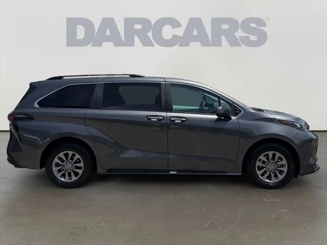2025 Toyota Sienna XLE