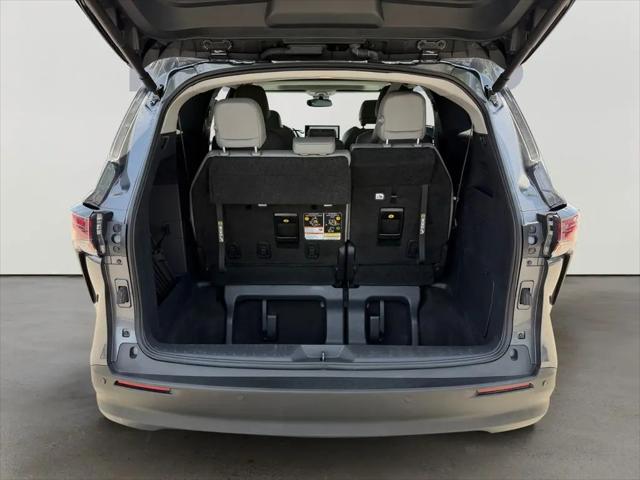 2025 Toyota Sienna XLE
