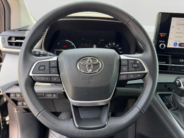 2025 Toyota Sienna XLE