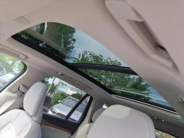 2022 Volvo XC90 Recharge T8 Inscription Expression Extended Range 6P