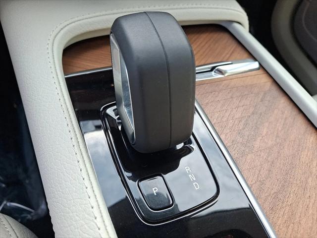 2022 Volvo XC90 Recharge T8 Inscription Expression Extended Range 6P