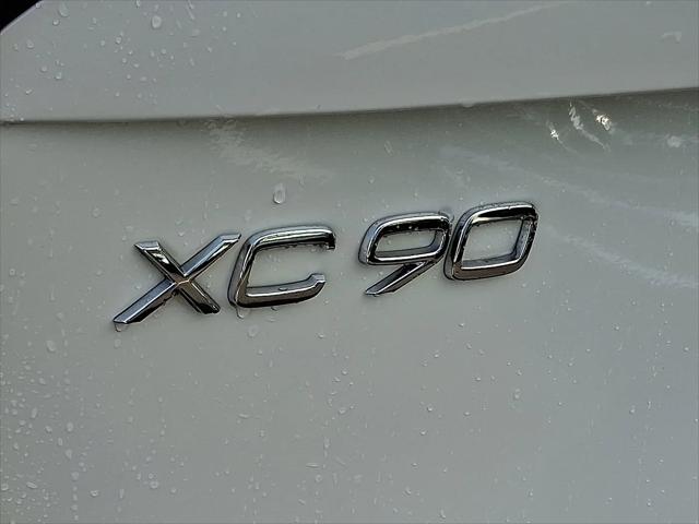 2022 Volvo XC90 Recharge T8 Inscription Expression Extended Range 6P