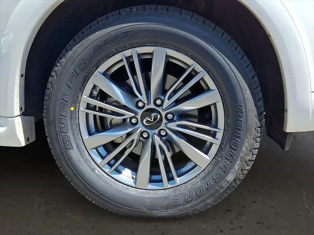 2022 INFINITI QX80 LUXE AWD