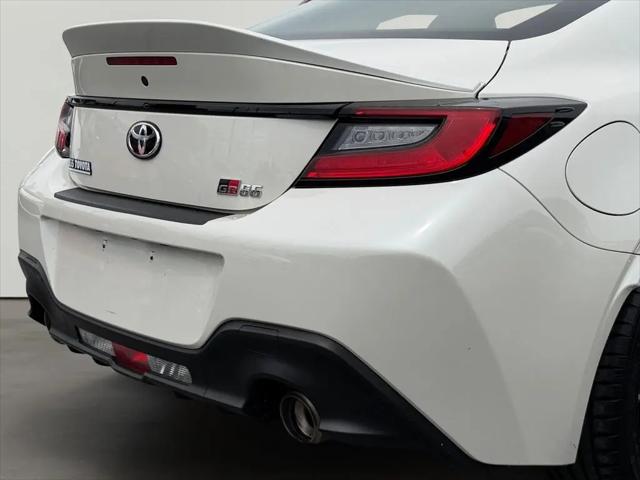 2024 Toyota GR86 Premium